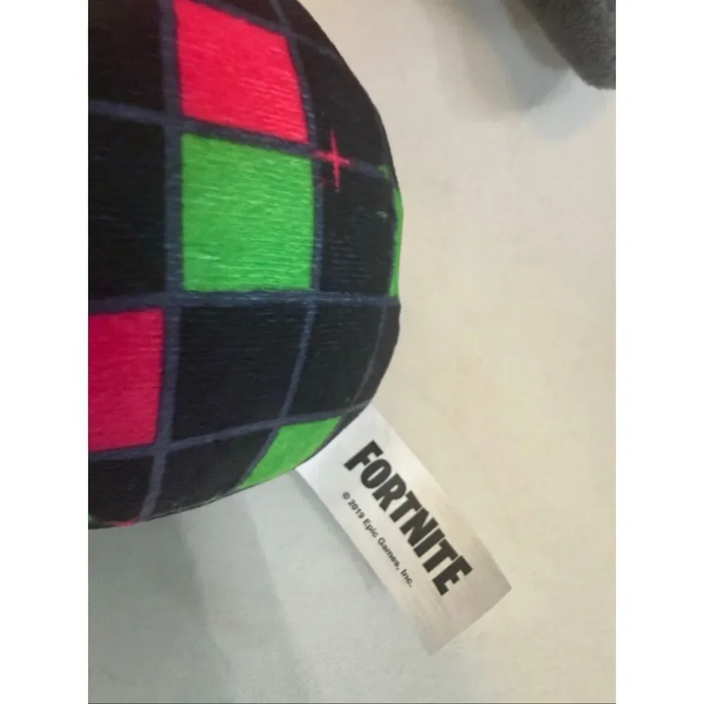 Fortnite Boogie Bomb Plush Epic Games Jazzwares Russ 7
